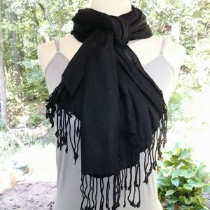 🖤 Soft Fringe Scarf  #hundredsofscarves